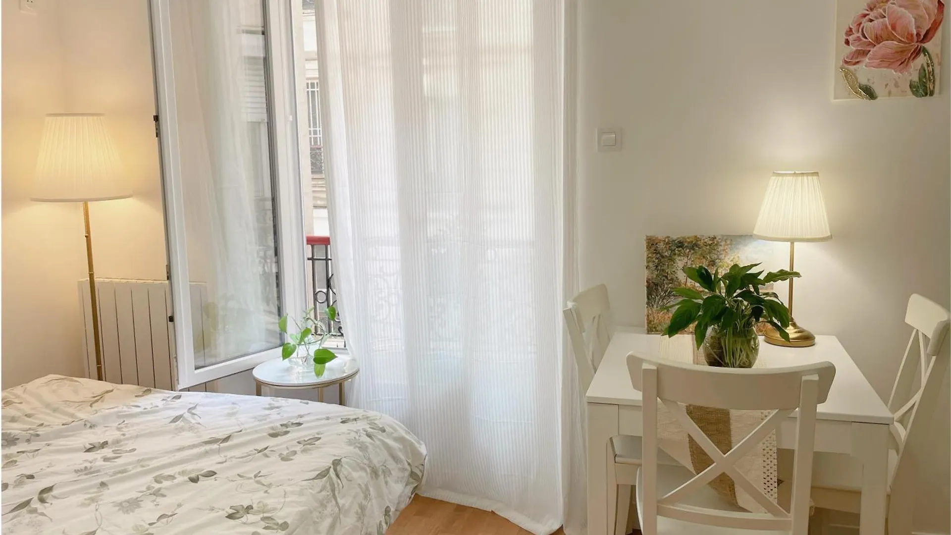 Homestay Privee, Sdb Partage, Arc De Triomphe, Metro 1, T3b, Rer C E A